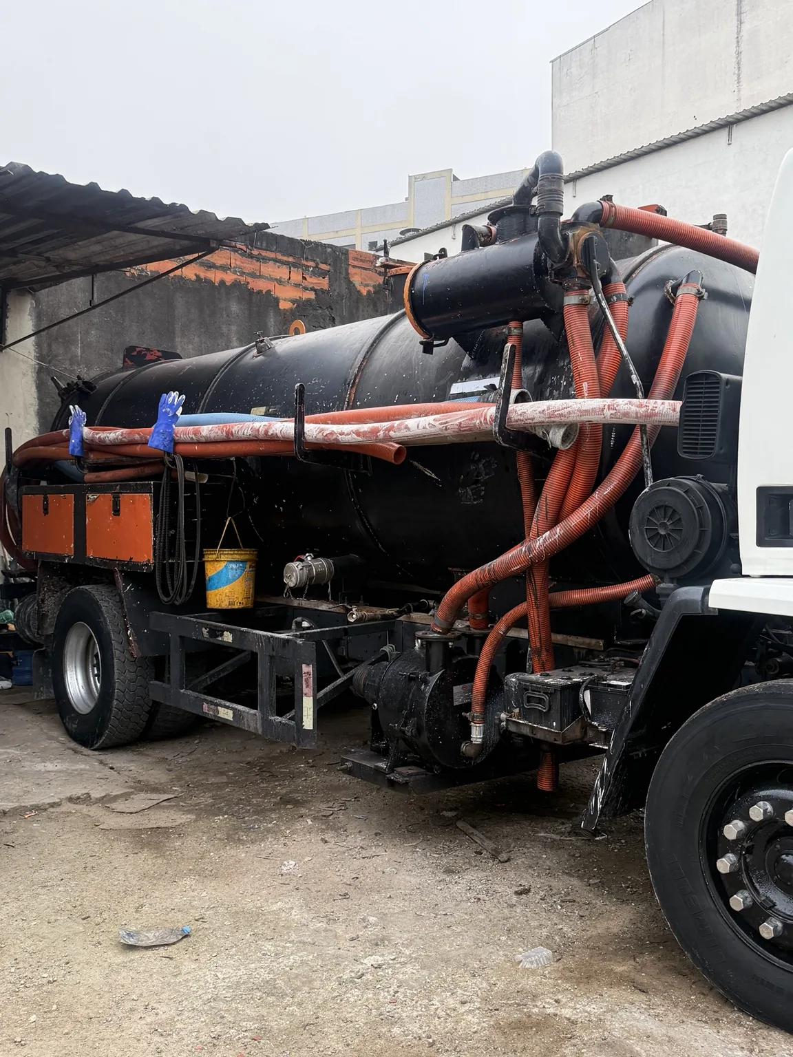 Equipamento de sucção HydroFox